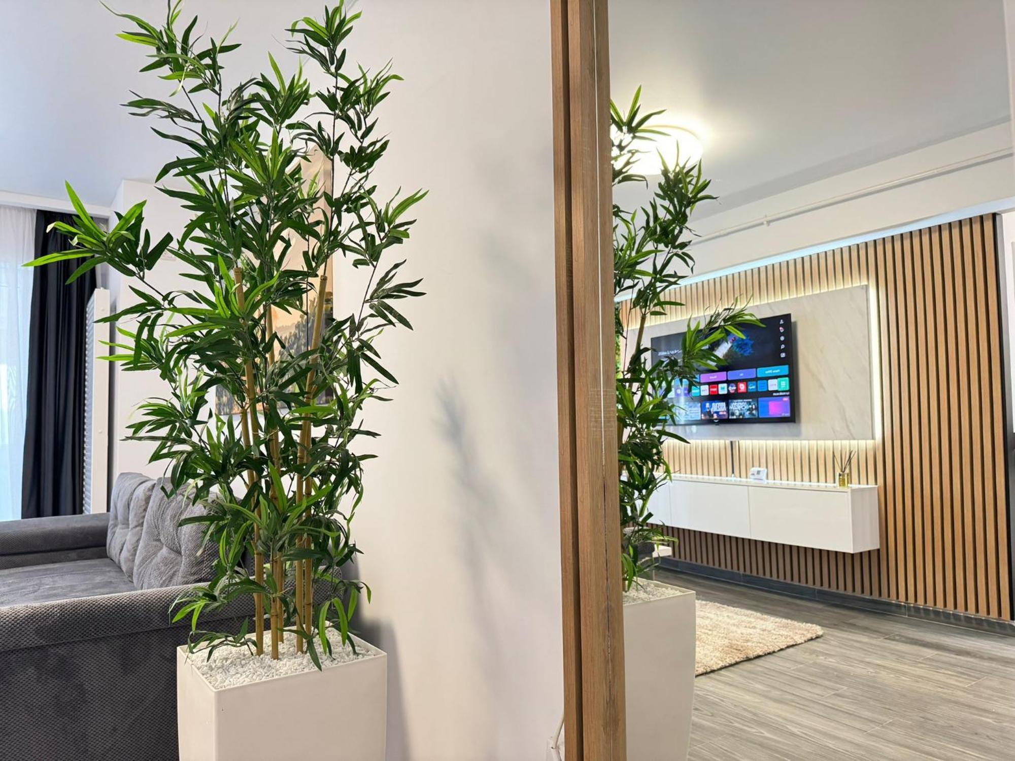 Luxury Glam Apartments Central Adress Bucuresti With Parking Екстер'єр фото