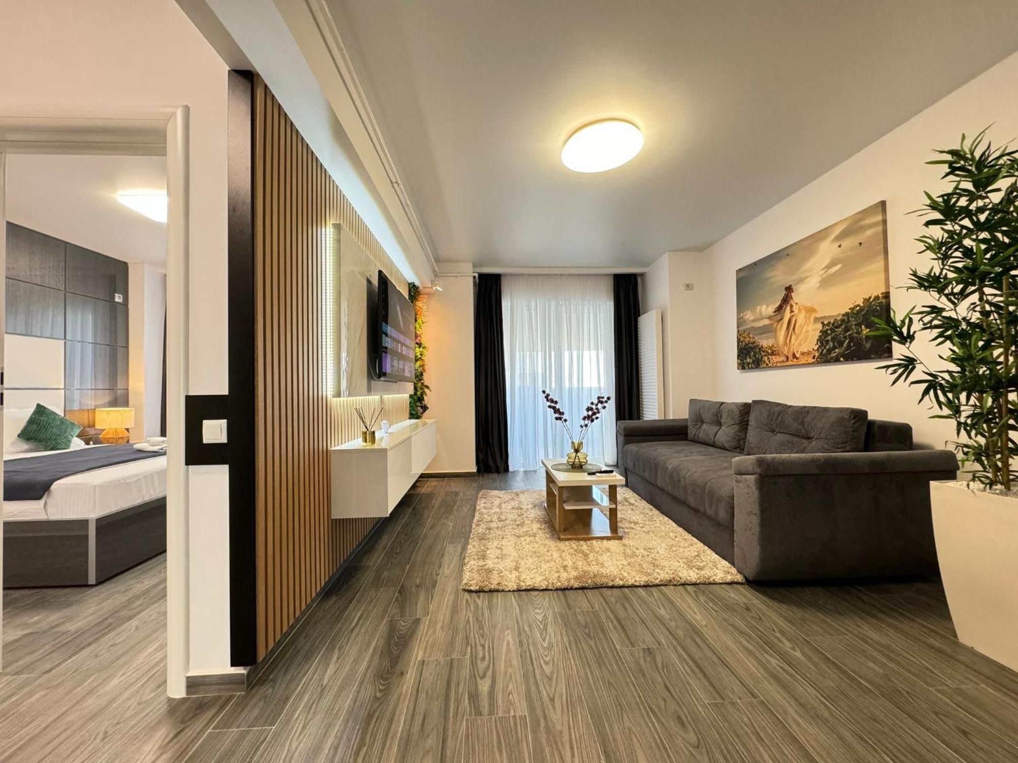 Luxury Glam Apartments Central Adress Bucuresti With Parking Екстер'єр фото