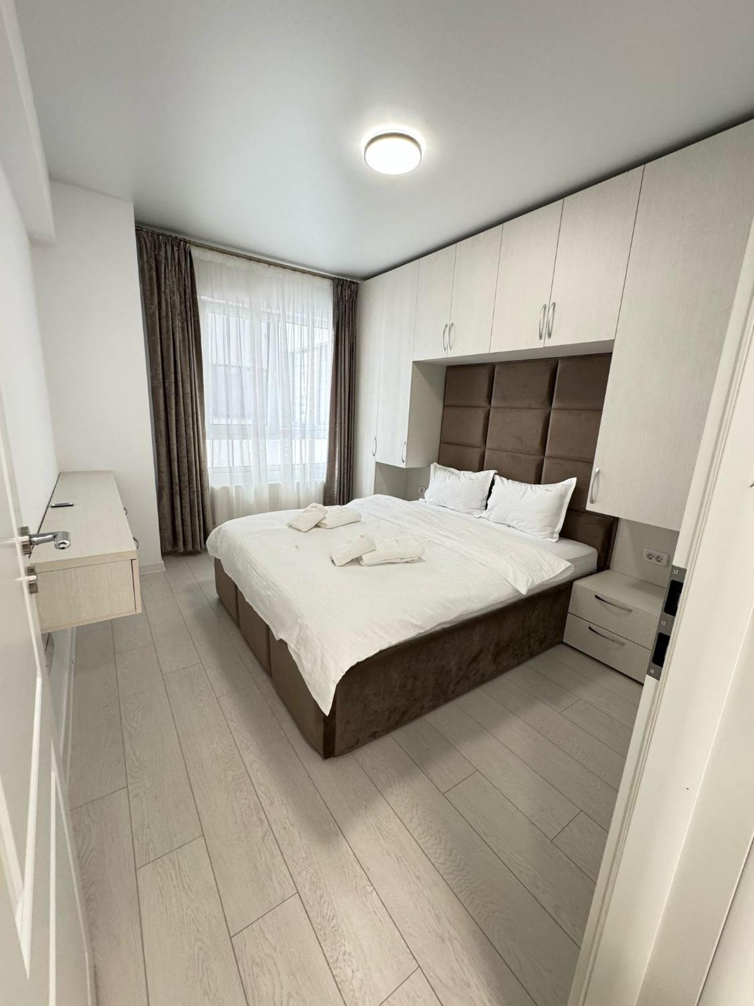 Luxury Glam Apartments Central Adress Bucuresti With Parking Екстер'єр фото